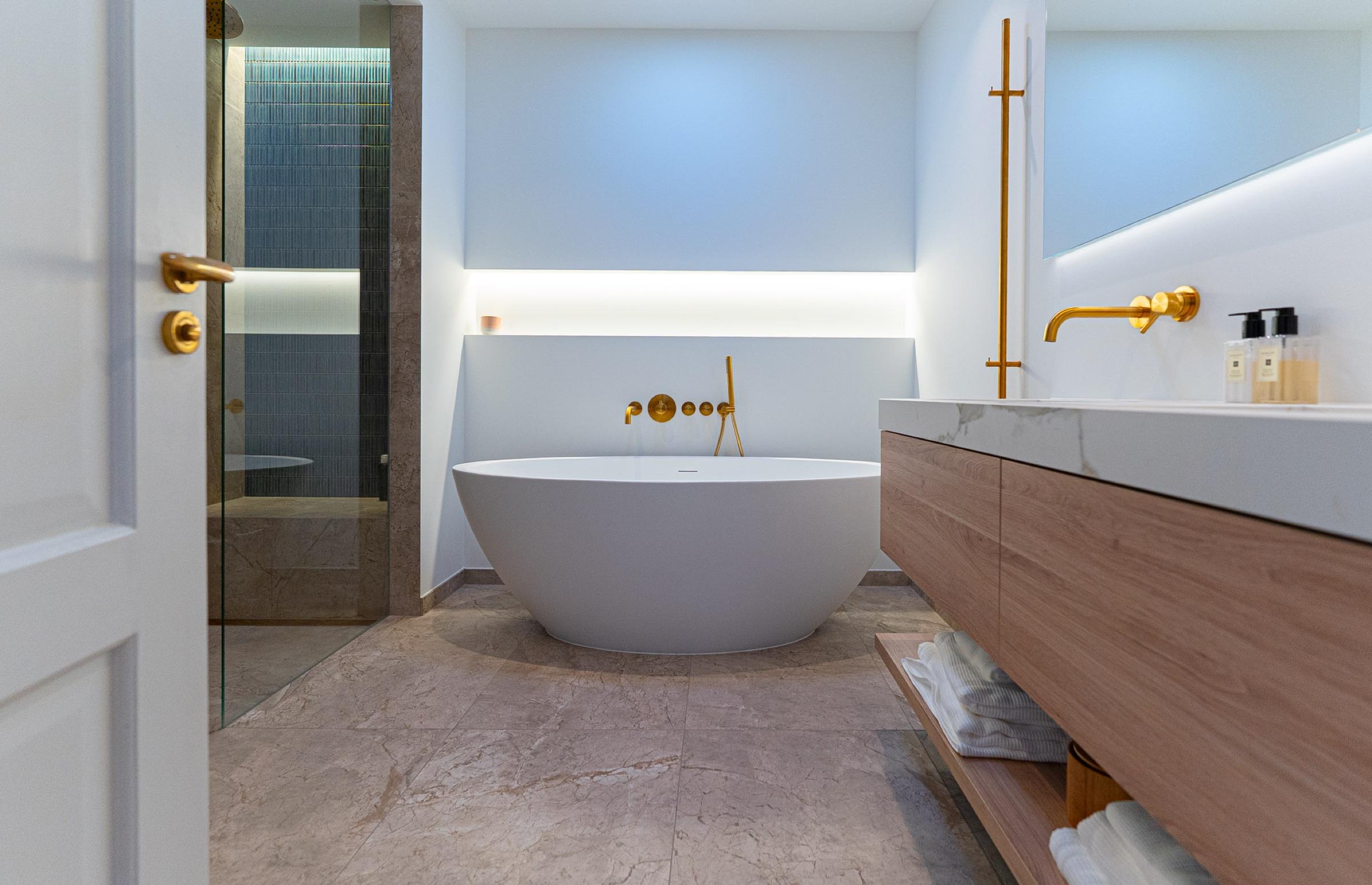 Guest bathroom refresh - after renovation
